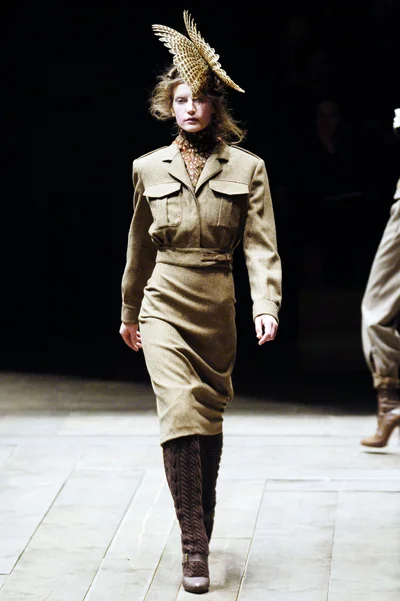Look 18